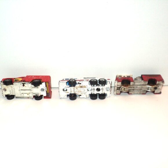 Lot of 6 Fire Engines Vintage, 5 Matchbox & 1 Hot Wheel 1:64 Defects - Picture 7 of 7